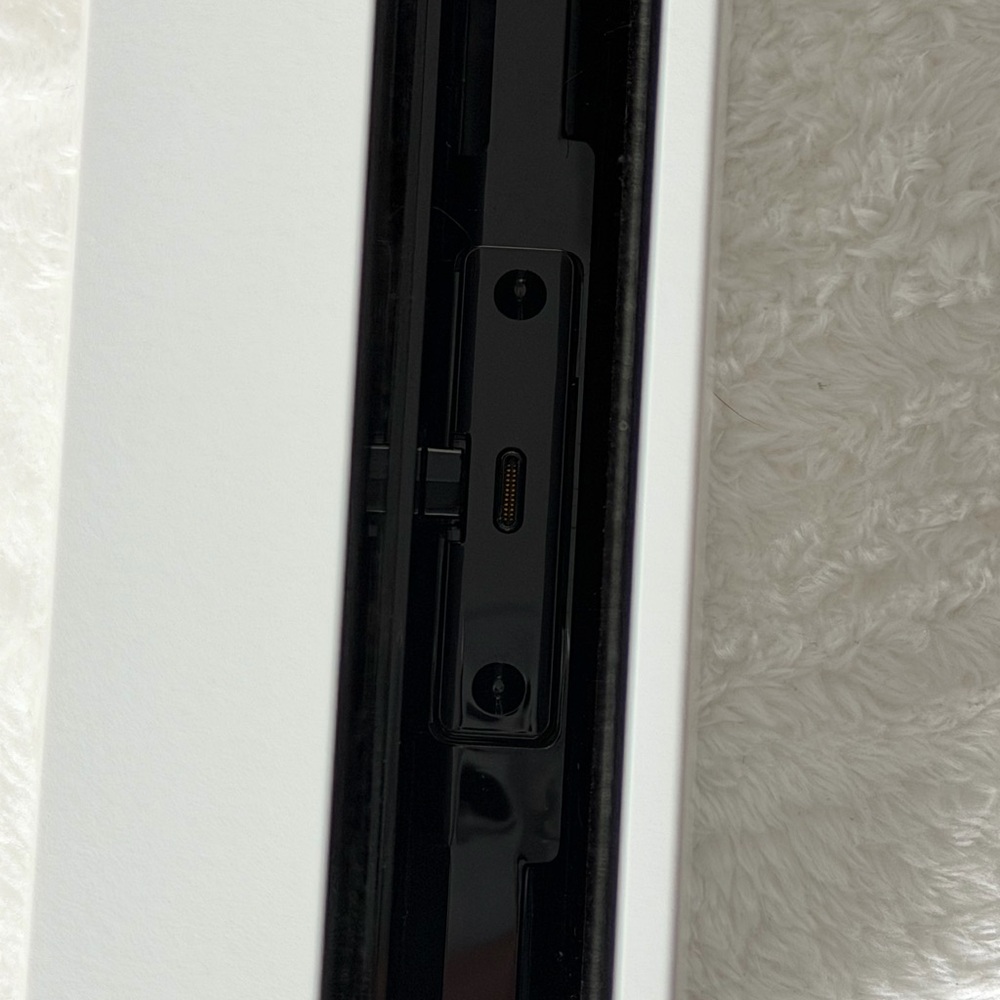 Nintendo OLED Switch Gen 1 - Picture 15 of 17